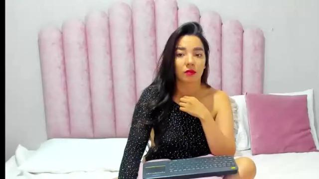Image 10 of isadoranabil Stream on Chaturbate on 17 months ago