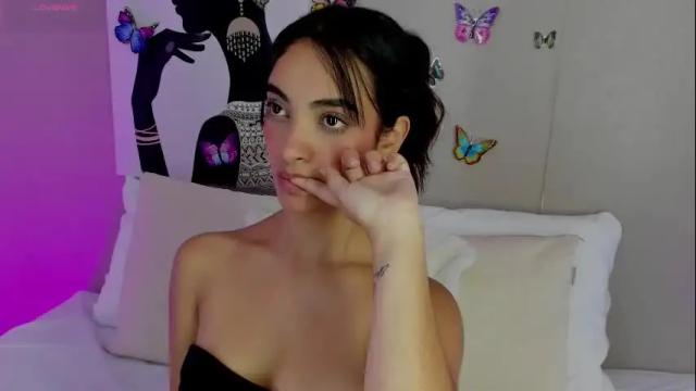 Image 10 of isamonroee Stream on Chaturbate on 4 months ago