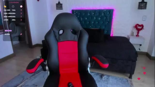 Image 8 of isarogers_dl Stream on Chaturbate on 12 days ago