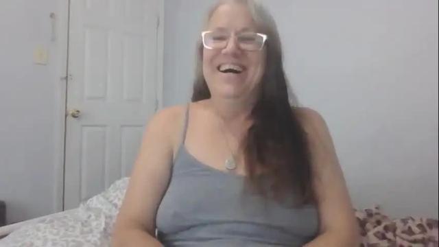 Image 3 of iseestarz420 Stream on Chaturbate on 3 months ago