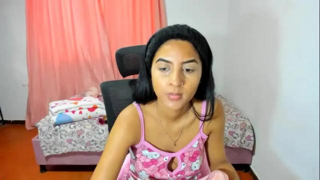 Image 2 of ishanyfalak Stream on Chaturbate on 6 months ago