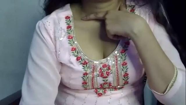 Image 8 of ishika_ishu Stream on Chaturbate on 24 days ago