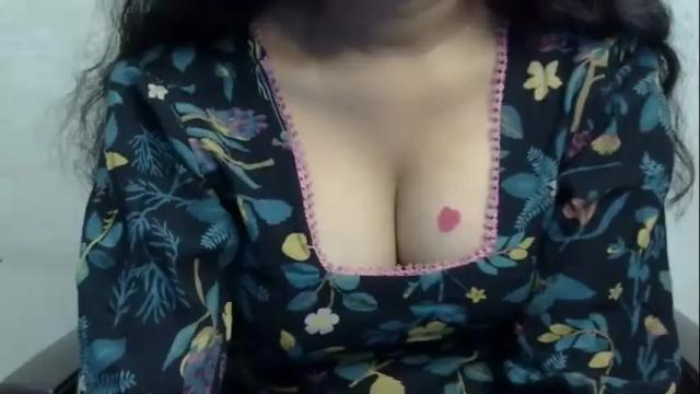 Image 11 of ishika_ishu Stream on Chaturbate on 22 days ago