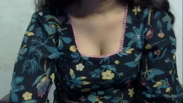 Image 8 of ishika_ishu Stream on Chaturbate on 22 days ago