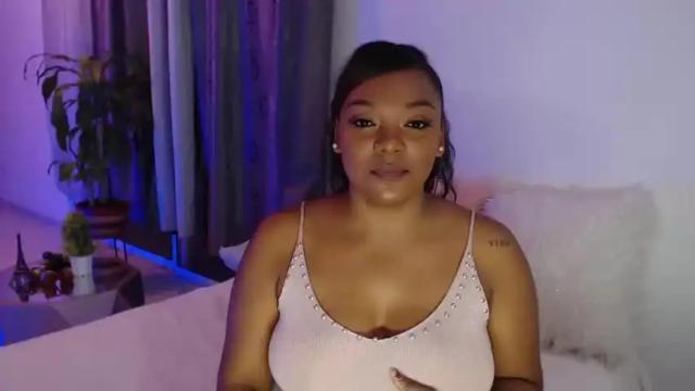 Image 4 of ishyraa Stream on Chaturbate on 19 months ago