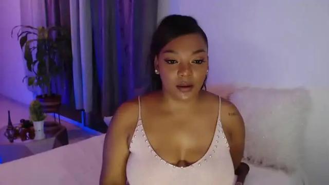 Image 6 of ishyraa Stream on Chaturbate on 19 months ago