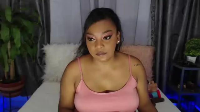 Image 4 of ishyraa Stream on Chaturbate on 19 months ago