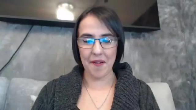 Image 12 of isisblakee Stream on Chaturbate on 22 days ago