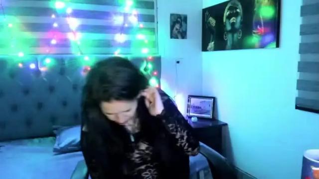 Image 7 of isishell_ Stream on Chaturbate on 17 months ago