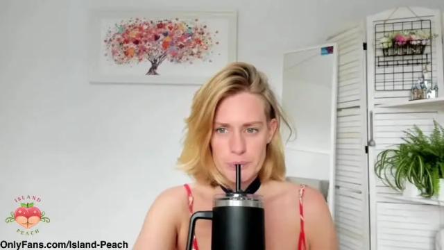 Image 12 of island_peach Stream on Chaturbate on 24 days ago