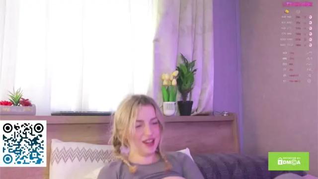 Image 3 of islandladies Stream on Chaturbate on 2 days ago