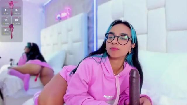 Image 7 of islangyon Stream on Chaturbate on 17 months ago
