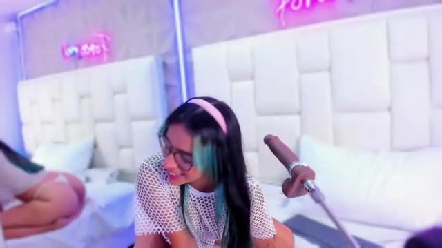 Image 2 of islangyon Stream on Chaturbate on 16 months ago