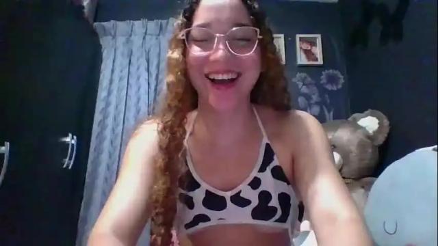 Image 6 of issa30213 Stream on Chaturbate on 1 month ago