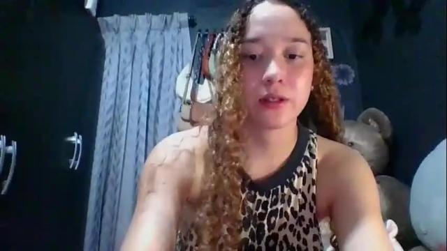 Image 2 of issa30213 Stream on Chaturbate on 21 days ago