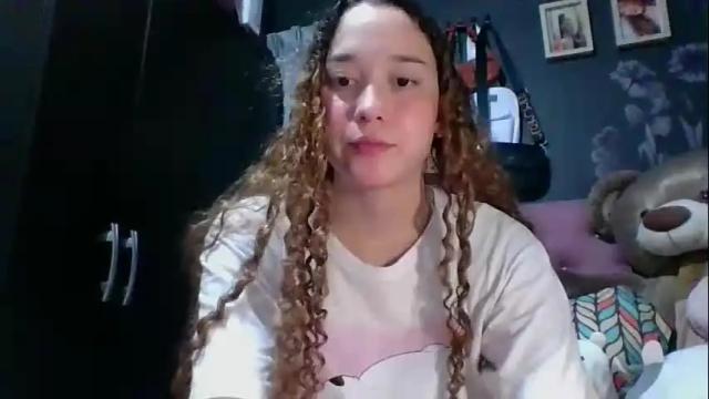 Image 6 of issa30213 Stream on Chaturbate on 9 days ago