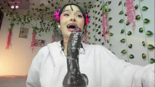 Image 11 of issa_garcia Stream on Chaturbate on 1 month ago