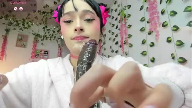 Image 3 of issa_garcia Stream on Chaturbate on 1 month ago