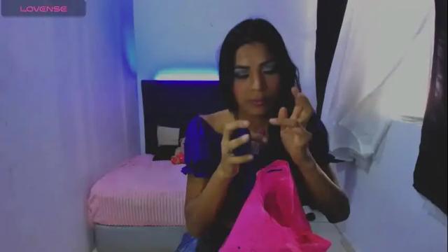 Image 2 of issa_kitty Stream on Chaturbate on 1 month ago