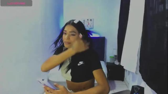 Image 7 of issa_kitty Stream on Chaturbate on 5 days ago