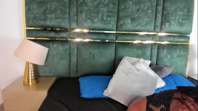 Image 3 of issabellagrey_ Stream on Chaturbate on 2 months ago