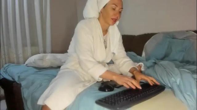 Thumbnail 1, issabelle_69's Stream at Chaturbate, 1 month ago