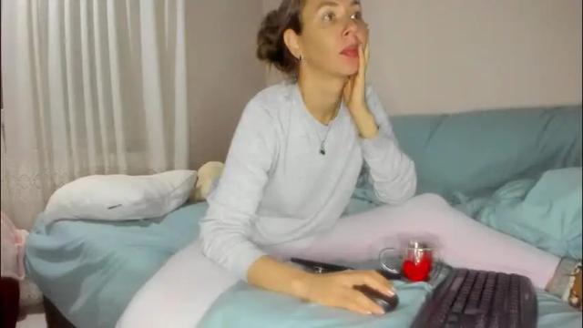 Image 2 of issabelle_69 Stream on Chaturbate on 1 month ago