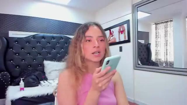 Image 12 of issadorajames Stream on Chaturbate on 19 months ago