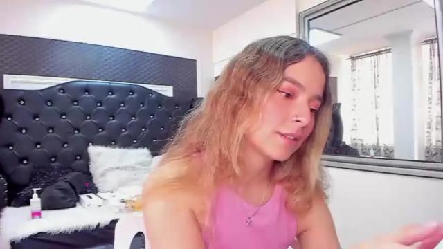 Image 4 of issadorajames Stream on Chaturbate on 19 months ago