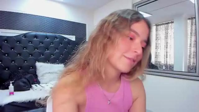 Image 8 of issadorajames Stream on Chaturbate on 19 months ago