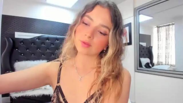 Image 8 of issadorajames Stream on Chaturbate on 19 months ago