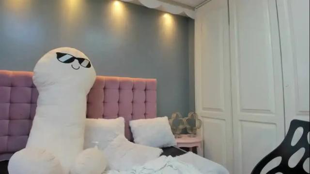 Image 3 of issadorajames Stream on Chaturbate on 1 month ago