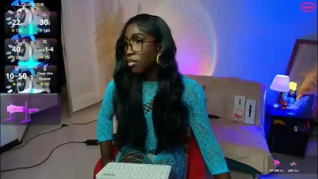 Image 11 of isseymz Stream on Chaturbate on 4 months ago