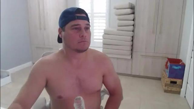 Image 2 of itflguy Stream on Chaturbate on 1 month ago