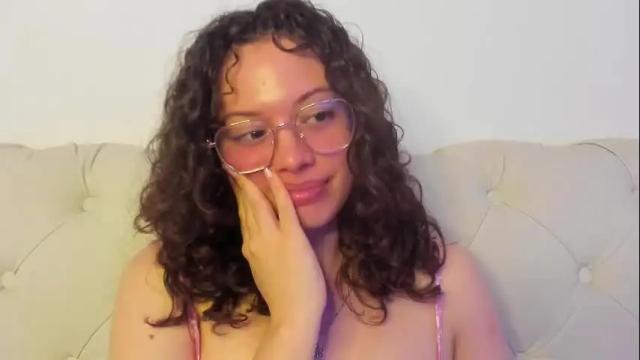 Image 12 of its_marie Stream on Chaturbate on 14 days ago