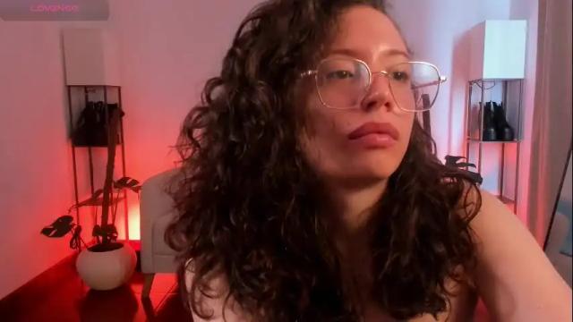 Image 2 of its_marie Stream on Chaturbate on 3 months ago