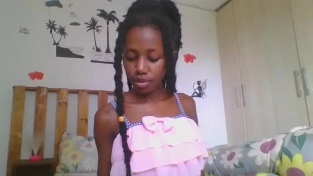 Image 2 of its_miimi Stream on Chaturbate on 14 months ago
