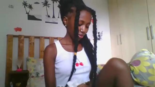 Image 3 of its_miimi Stream on Chaturbate on 19 months ago