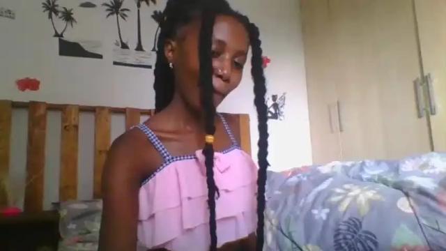 Image 2 of its_miimi Stream on Chaturbate on 14 months ago