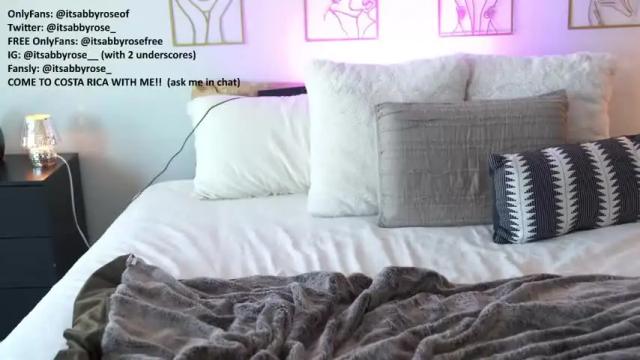 Image 3 of itsabbyrose_ Stream on Chaturbate on 14 months ago