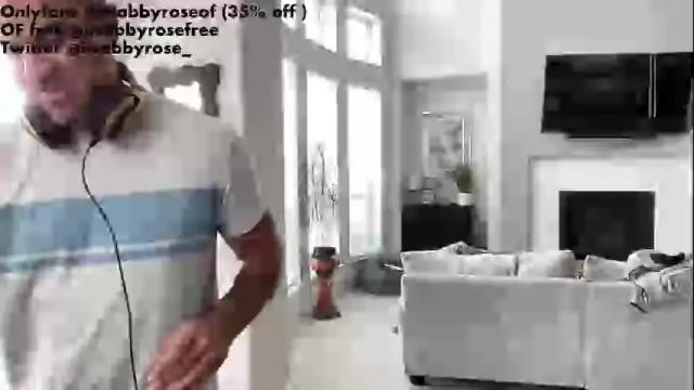 Image 3 of itsabbyrose_ Stream on Chaturbate on 1 month ago