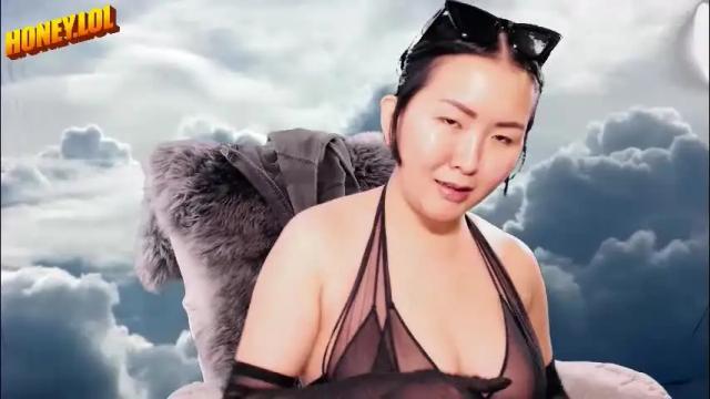 Image 7 of itshoneyli Stream on Chaturbate on 25 days ago