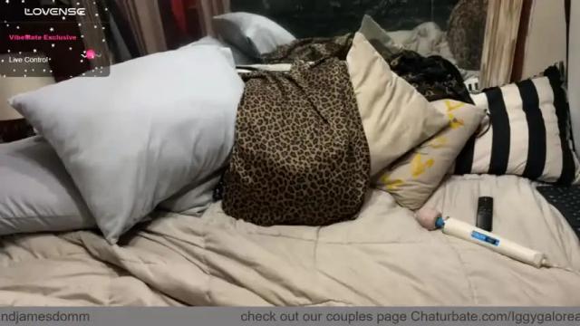 Thumbnail 1, itsiggygalorebaby's Stream at Chaturbate, 14 months ago