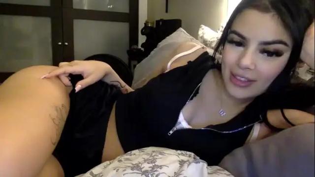Image 3 of itsisabellaxo Stream on Chaturbate on 18 months ago