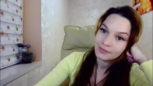 Image 12 of itslunaday Stream on Chaturbate on 2 months ago