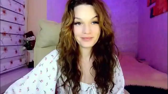 Image 4 of itslunaday Stream on Chaturbate on 29 days ago