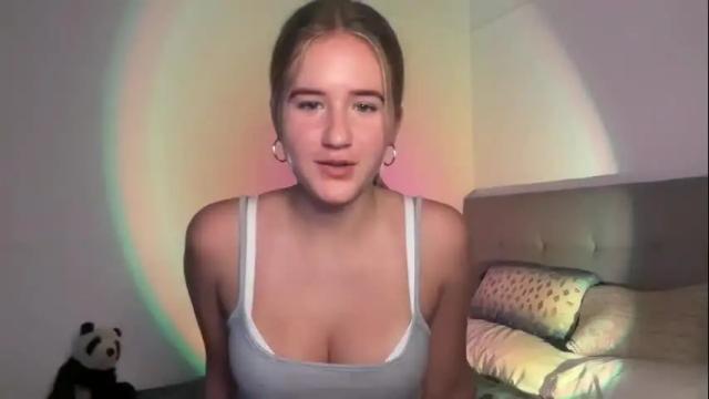 Image 8 of itsssosierra Stream on Chaturbate on 1 month ago