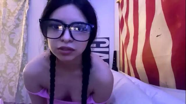 Image 7 of itsxgiaxx Stream on Chaturbate on 1 month ago