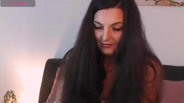 Image 2 of itsyourlady Stream on Chaturbate on 12 months ago