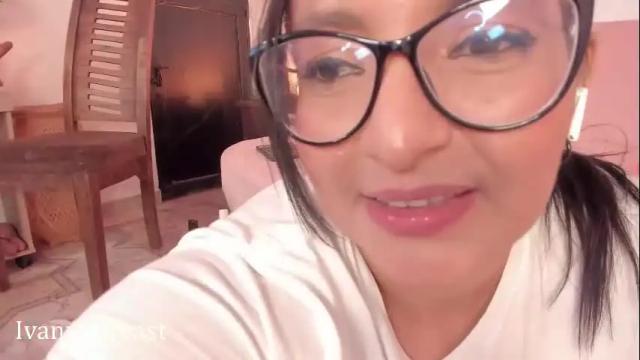 Image 8 of ivannabreastoficial Stream on Chaturbate on 13 days ago